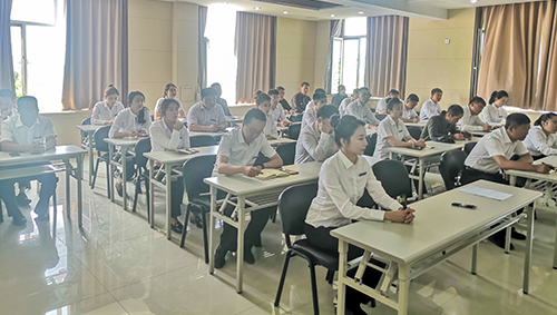 城區(qū)運營部召開“優(yōu)質(zhì)服務、安全運營”安全服務培訓會